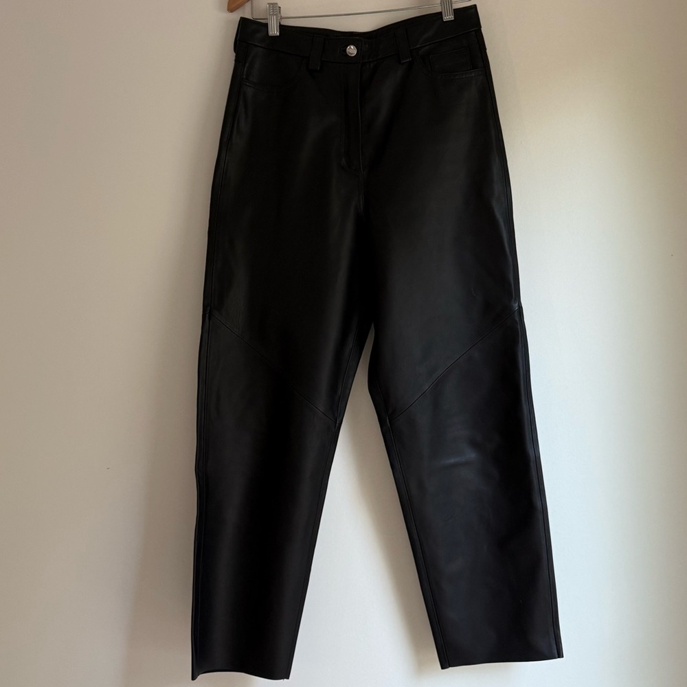 Le Brand Black buttery leather pants, Size Medium, zip-up closure - Like New